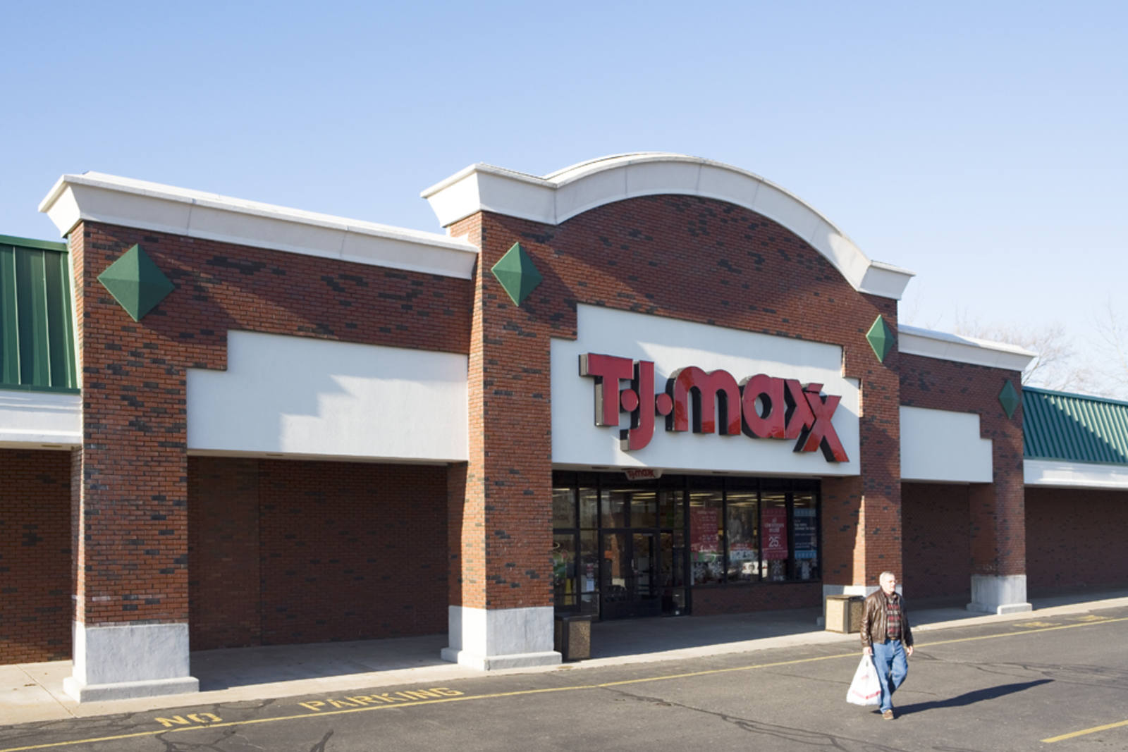 TJ Maxx sets opening date for Westgate location